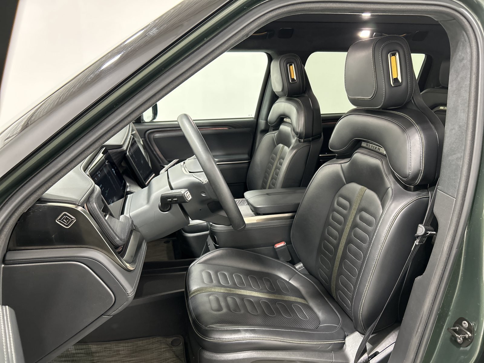 Used 2024 Rivian R1S Adventure Quad AWD/4WD image 19