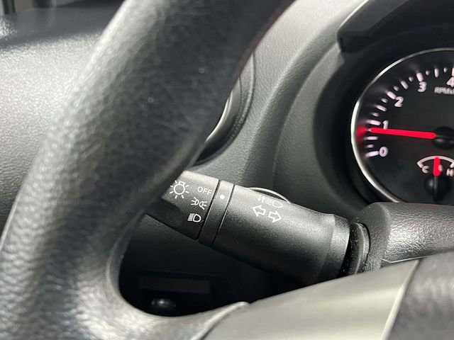 Used 2014 Nissan Rogue S FWD image 26