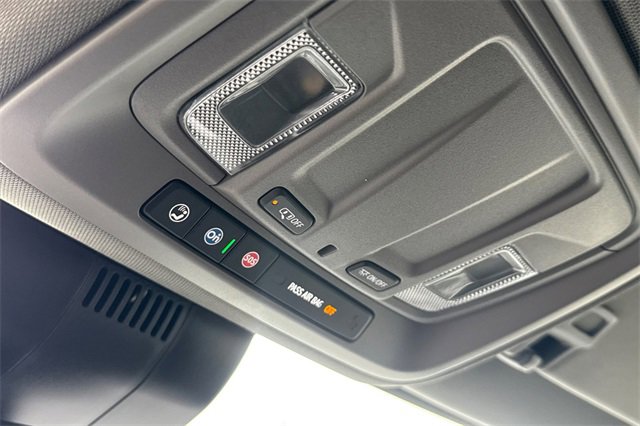 Used 2025 Chevrolet Silverado 1500 LT image 24