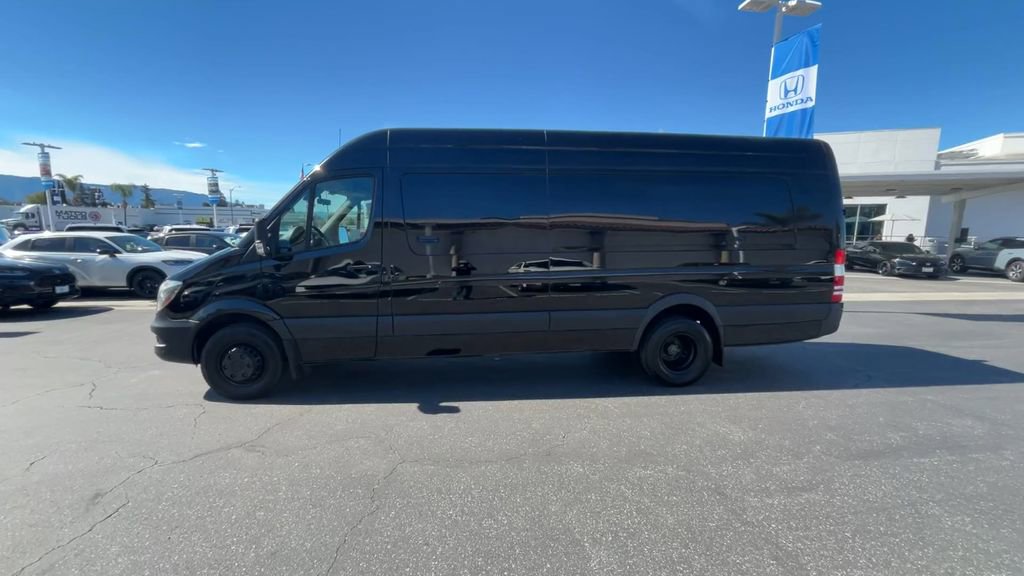 Used 2017 Mercedes-Benz Sprinter 3500 image 5
