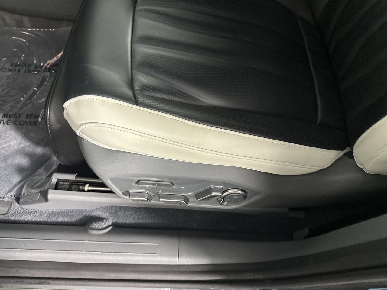 Certified 2024 Kia EV9 GT-Line AWD/4WD image 8
