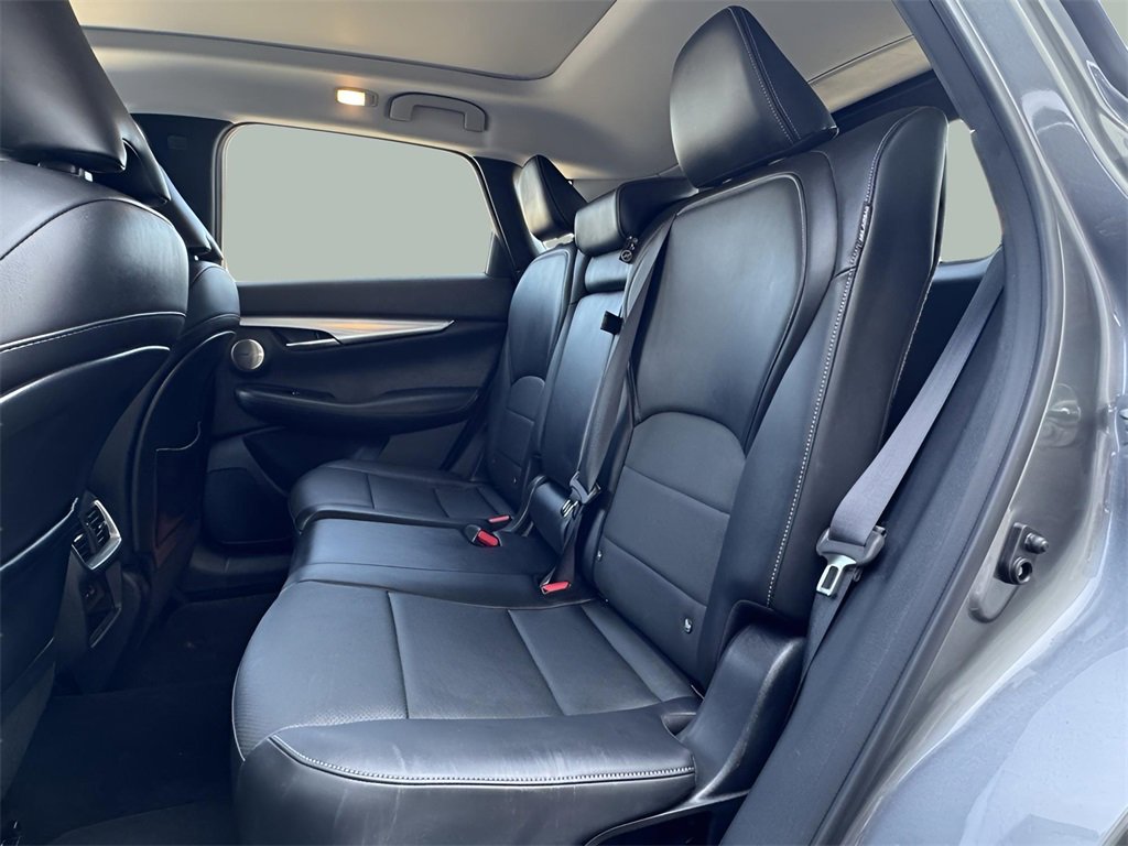 Used 2022 INFINITI QX50 Essential image 12