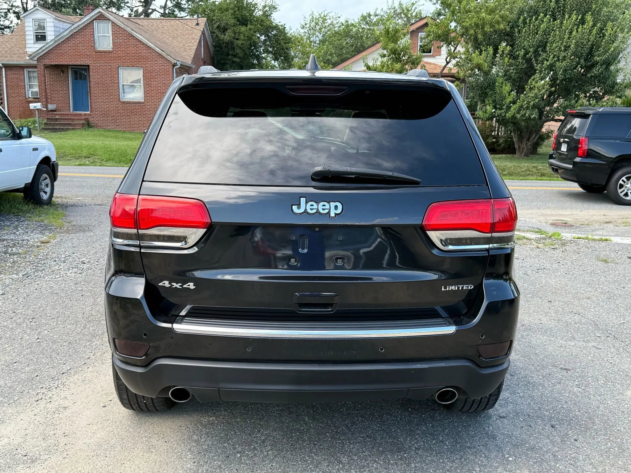 Used 2014 Jeep Grand Cherokee Limited AWD/4WD image 6