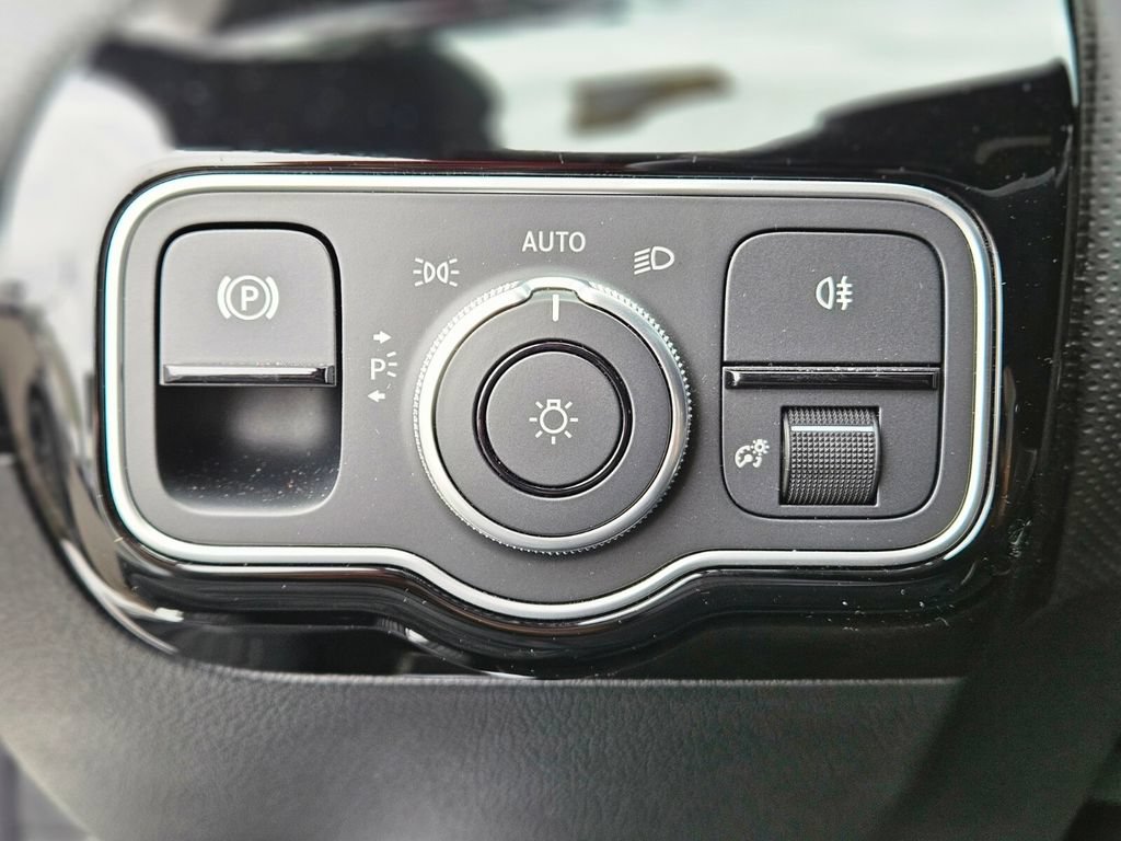 Used 2026 Mercedes-Benz CLA 250 4MATIC image 24
