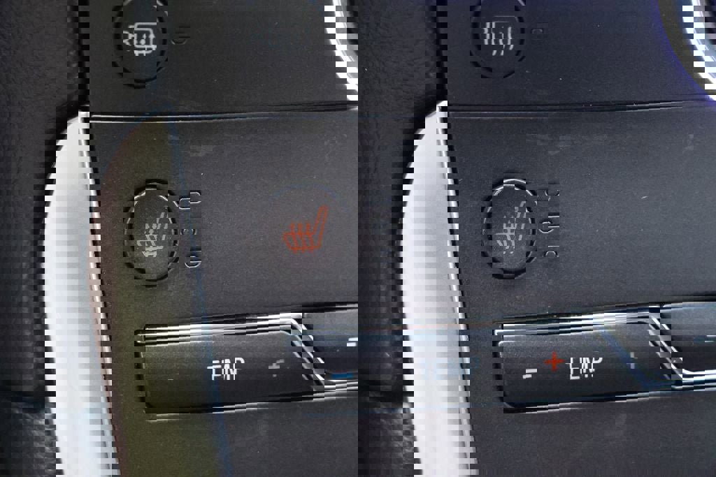 Used 2016 Ford Edge Titanium AWD/4WD image 24