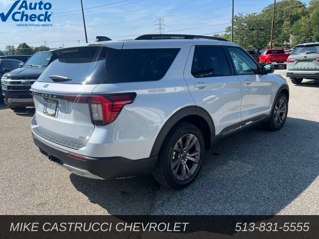 Used 2025 Ford Explorer Active w/ Active Comfort Package AWD/4WD image 3