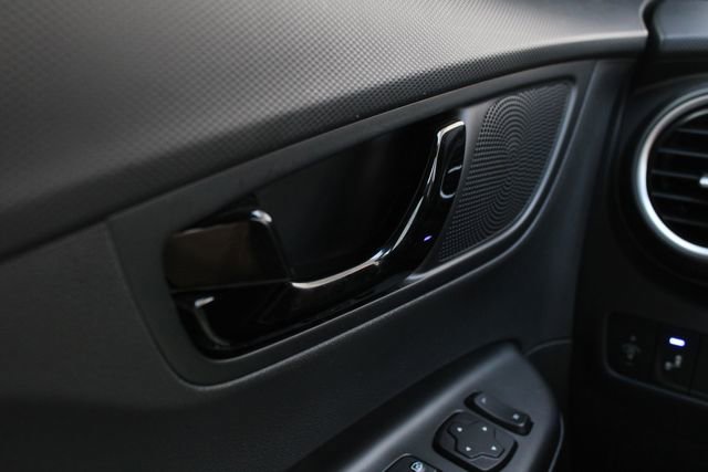 Used 2021 Hyundai Kona Night w/ Cargo Package image 7