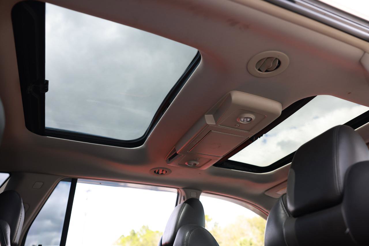 Used 2010 Buick Enclave CXL w/ Trailering Provision Package image 23