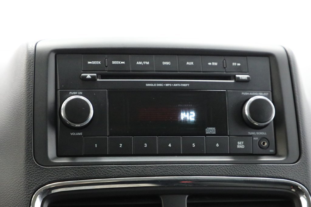 Used 2016 Dodge Grand Caravan SE w/ Quick Order Package 29E SE FWD image 6
