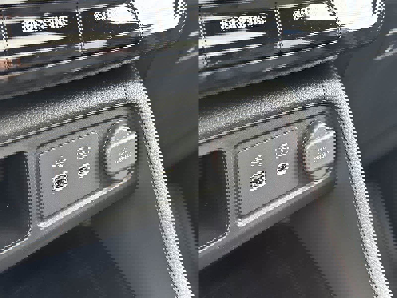 Used 2025 Honda Pilot TrailSport image 26