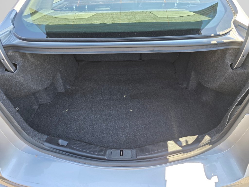 Used 2020 Ford Fusion SEL FWD image 19