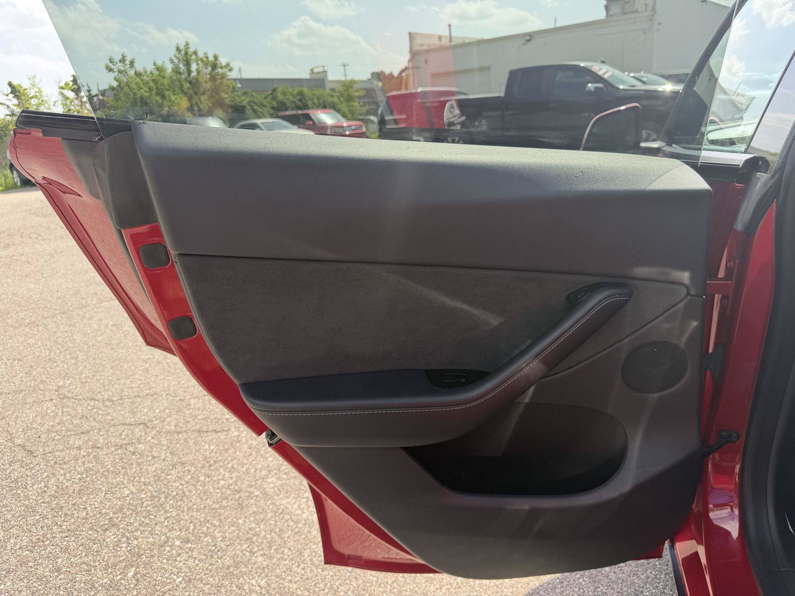 Used 2020 Tesla Model Y Long Range AWD/4WD image 13