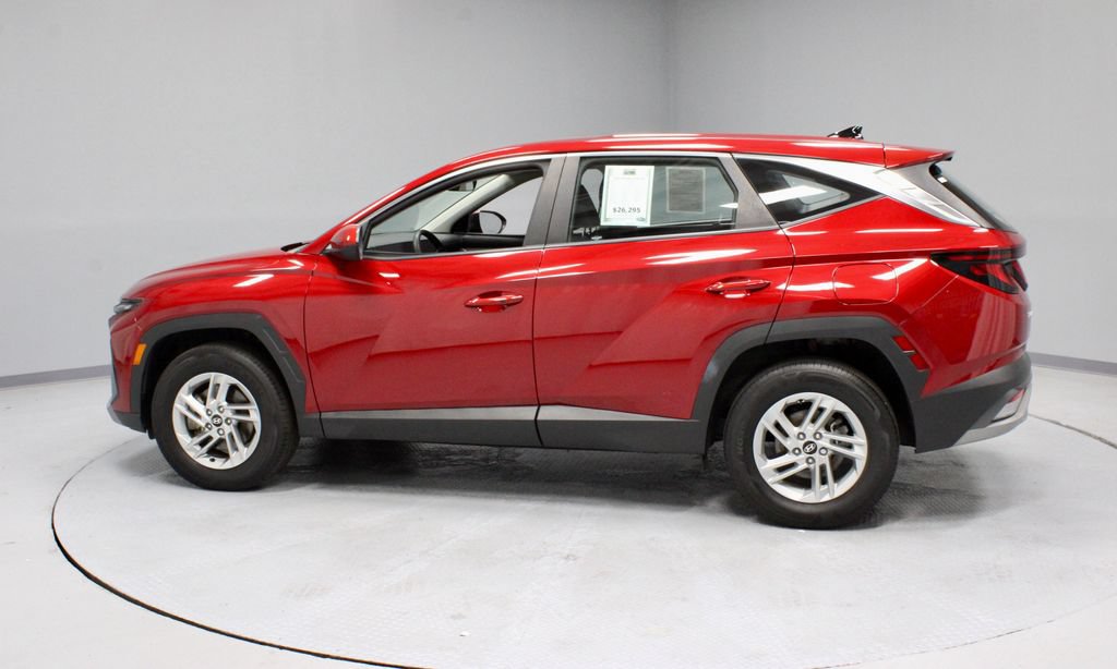 Certified 2025 Hyundai Tucson SE AWD/4WD image 6