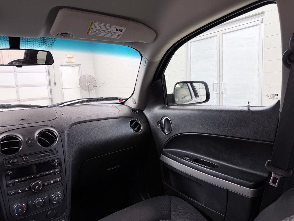 Used 2010 Chevrolet HHR LT FWD image 24