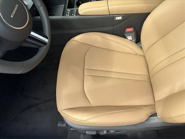 Used 2025 Hyundai Sonata Limited image 4