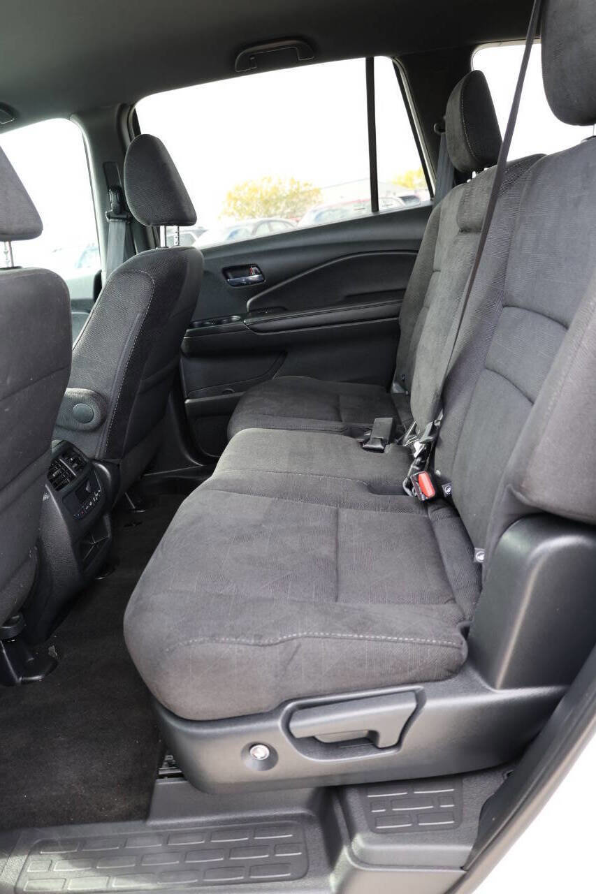 Used 2022 Honda Pilot Sport image 17