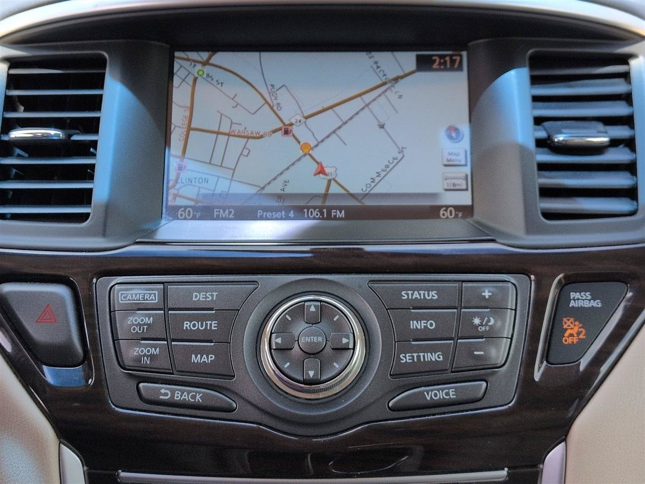 Used 2016 Nissan Pathfinder Platinum FWD image 25