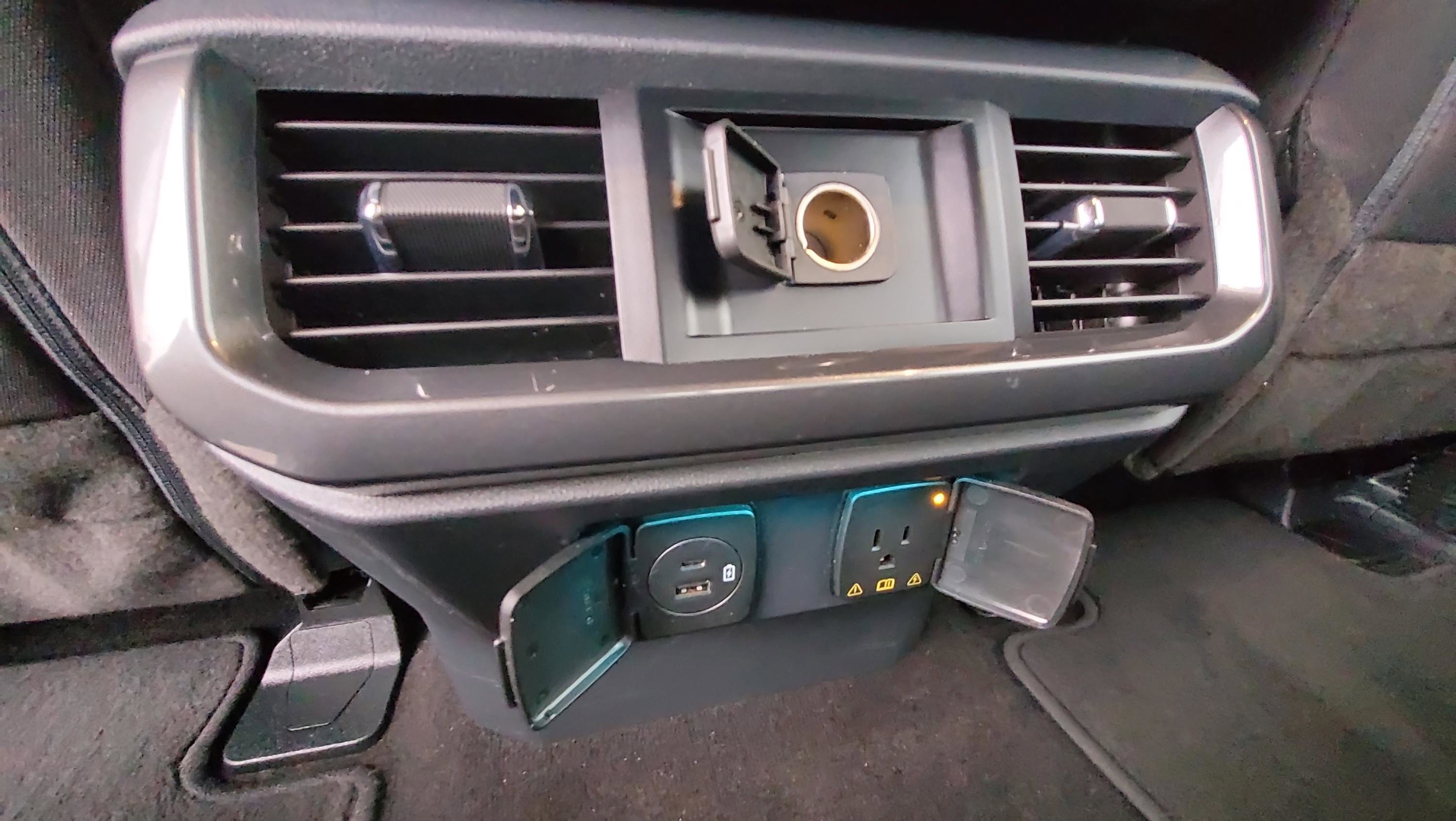 Used 2022 Ford F150 XLT w/ Equipment Group 302A High image 14