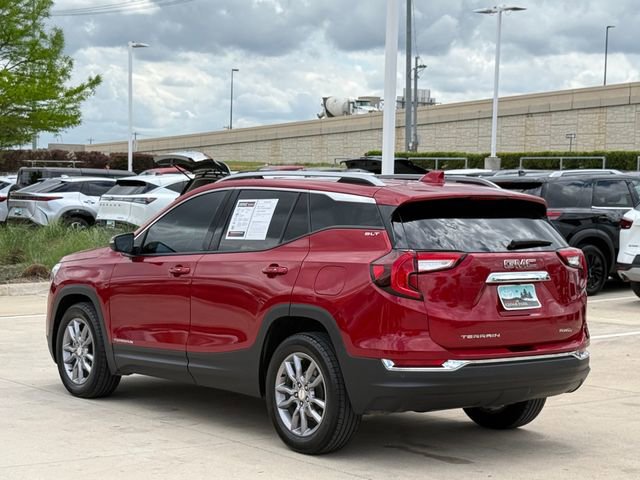 Used 2022 GMC Terrain SLT w/ Tech Package image 6