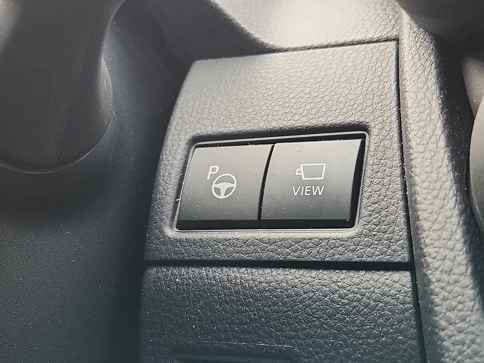 Used 2025 Toyota Prius Plug-In Hybrid image 26