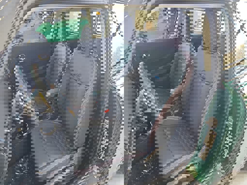 Certified 2025 MINI Cooper S image 4