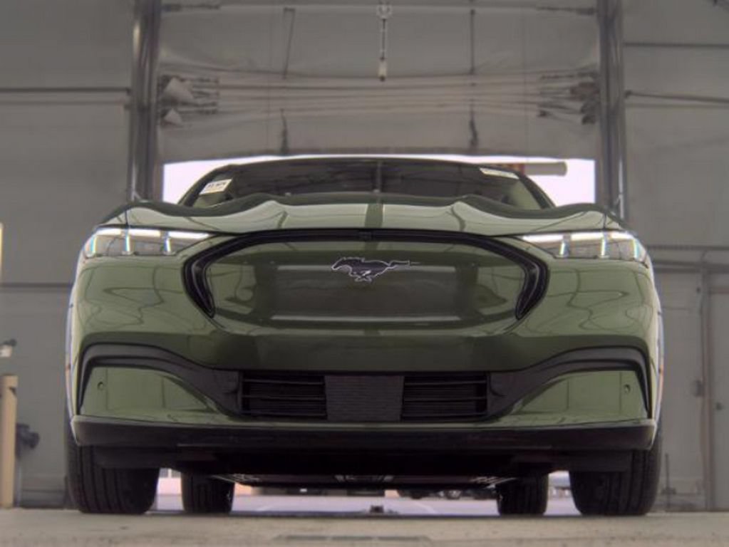 Used 2024 Ford Mustang Mach-E Premium AWD/4WD image 4