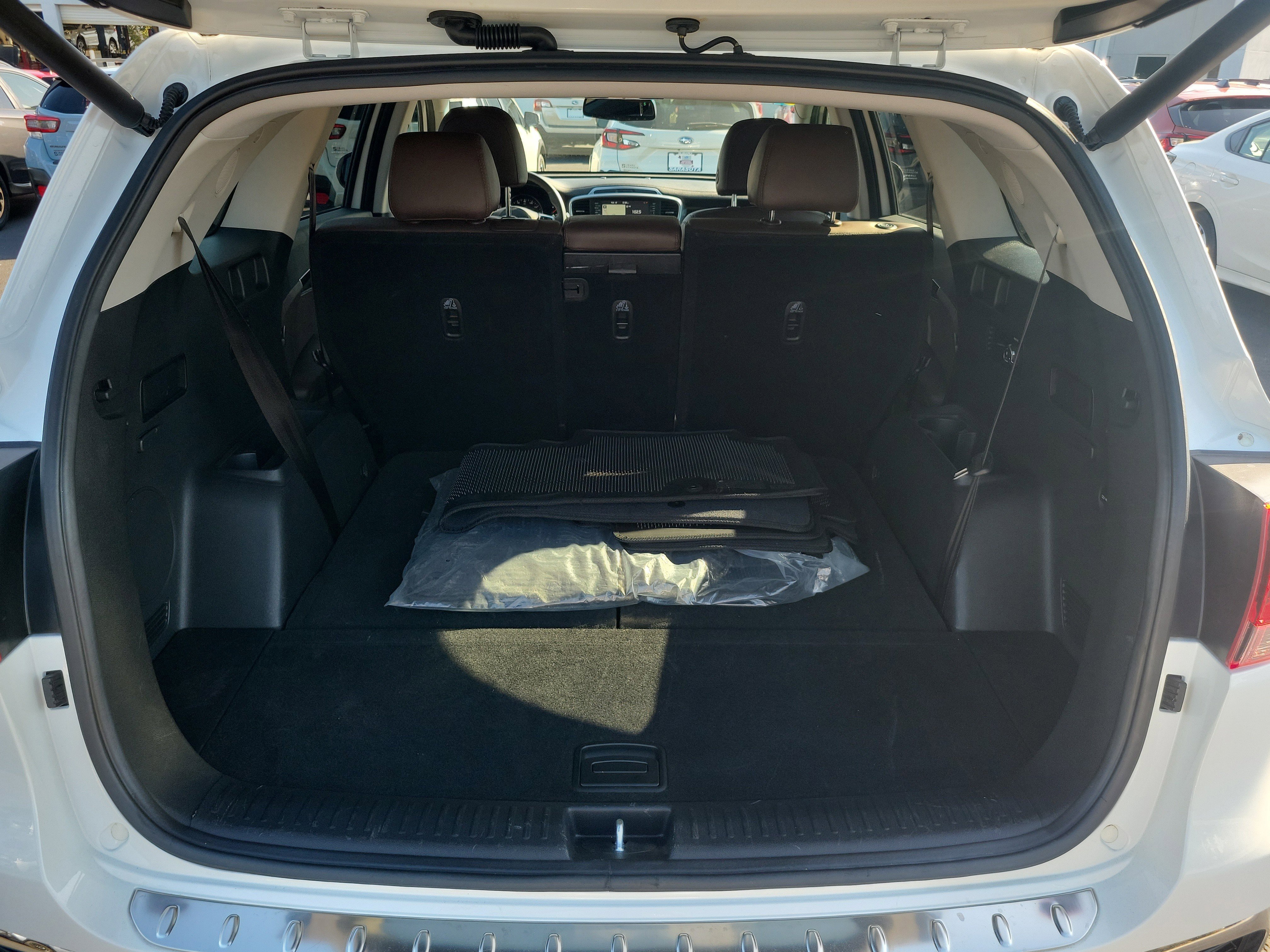 Used 2020 Kia Sorento SX image 13