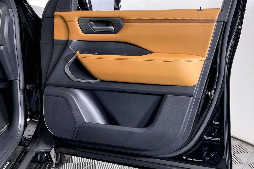 New 2026 Nissan Armada Platinum Reserve image 24