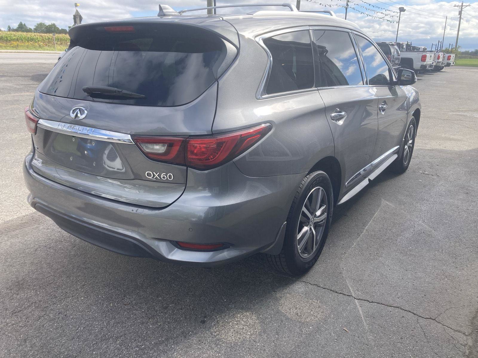 Used 2019 INFINITI QX60 Luxe w/ Essential Package AWD/4WD image 7