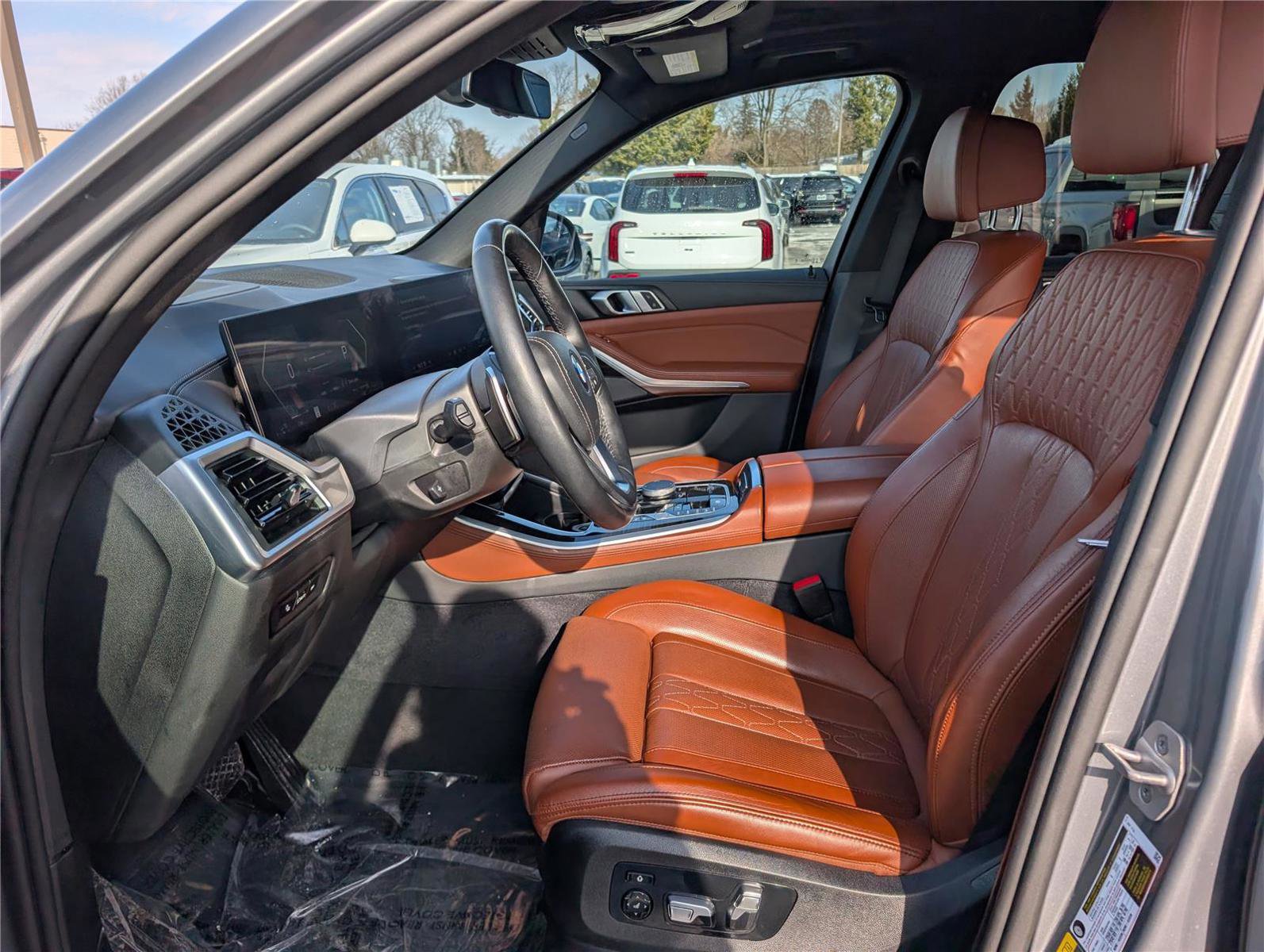 Used 2025 BMW X5 xDrive50e image 18