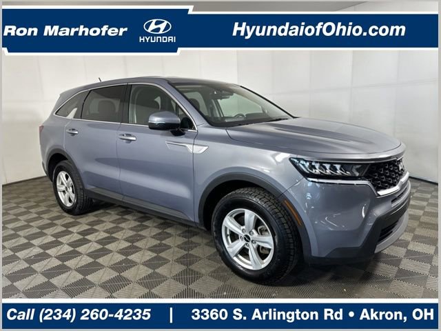 Used 2023 Kia Sorento LX image 1