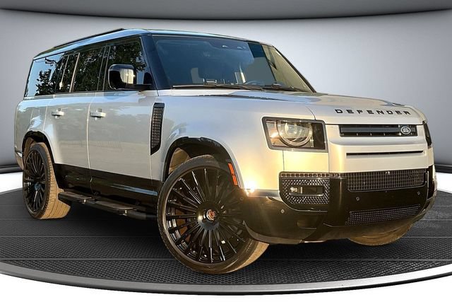 Used 2023 Land Rover Defender 130 X-Dynamic SE AWD/4WD image 3