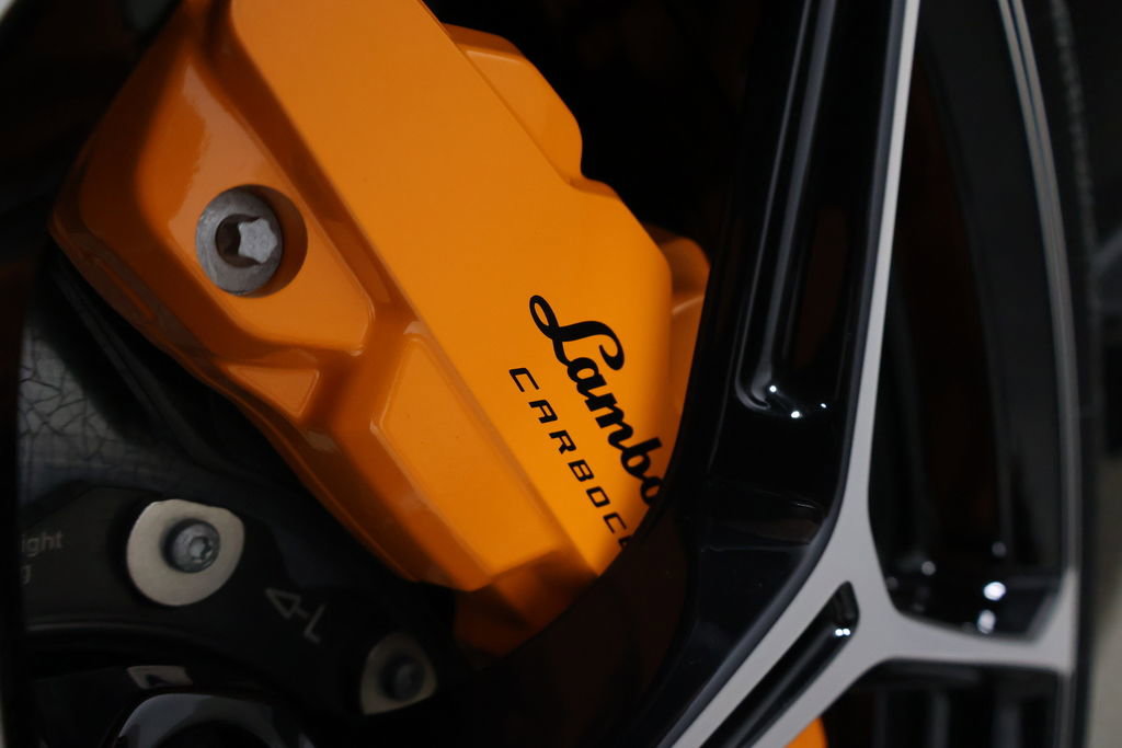 Used 2025 Lamborghini Revuelto AWD/4WD image 91