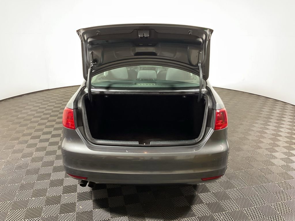 Used 2011 Volkswagen Jetta Sedan image 9
