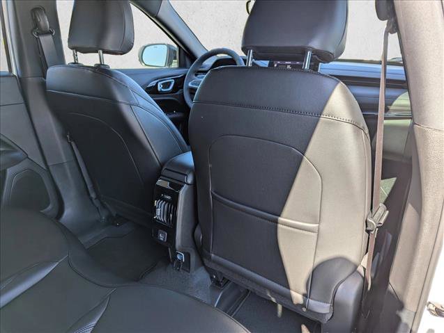 New 2026 Jeep Compass Latitude AWD/4WD image 28