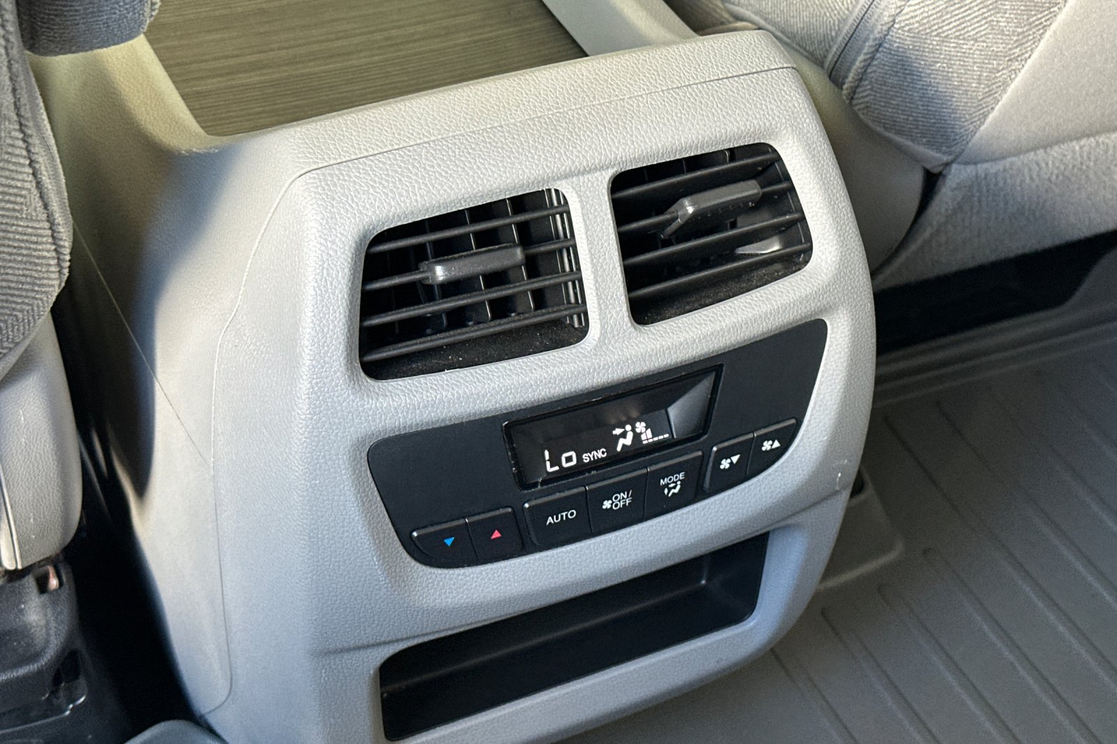 Used 2019 Honda Pilot EX image 14