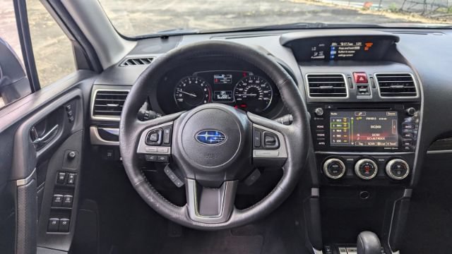 Used 2017 Subaru Forester 2.5i Touring AWD/4WD image 25