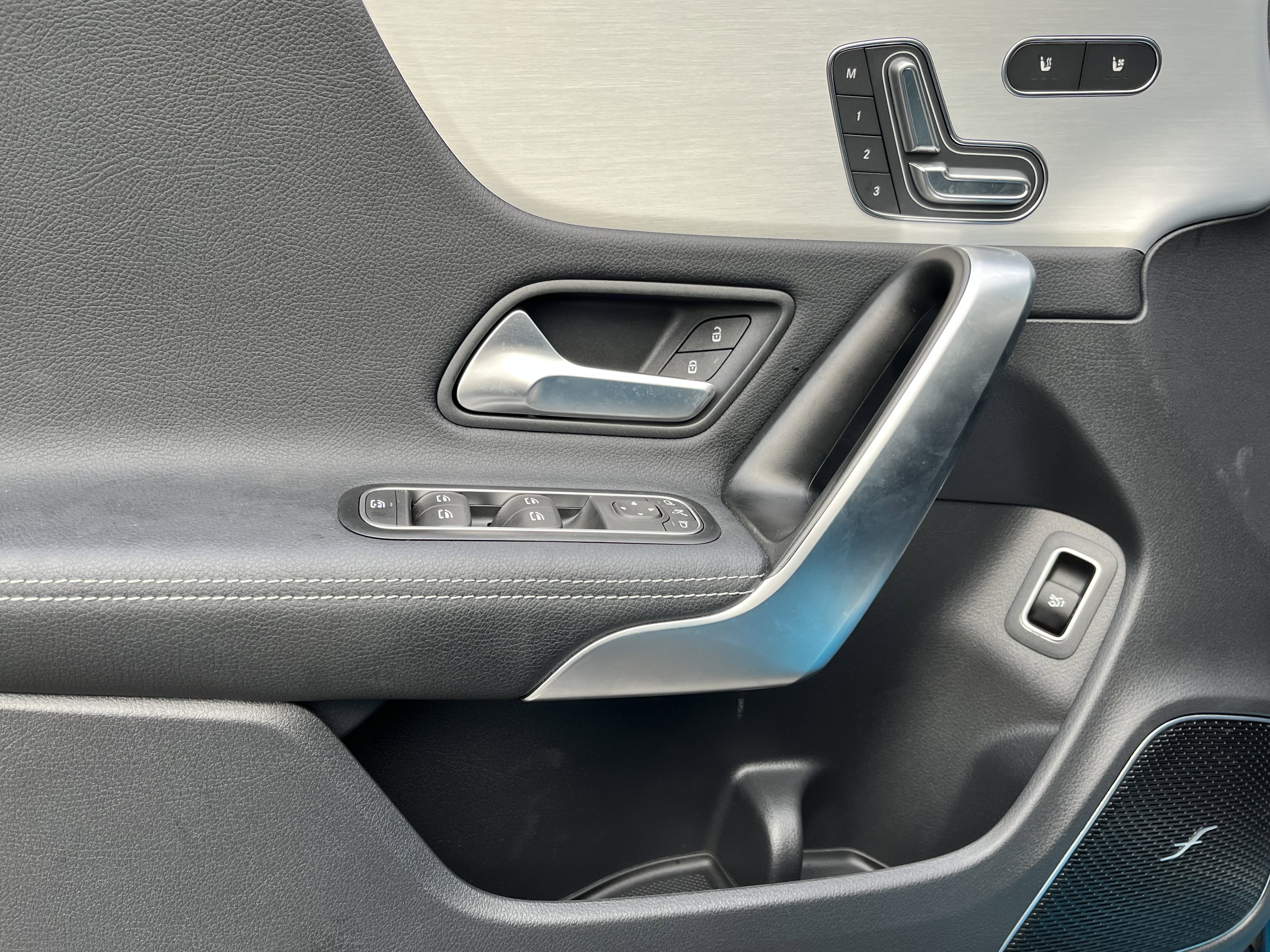 New 2025 Mercedes-Benz CLA 45 AMG 4MATIC image 13