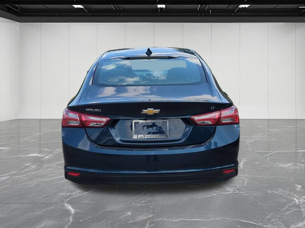 Used 2022 Chevrolet Malibu LT FWD image 4