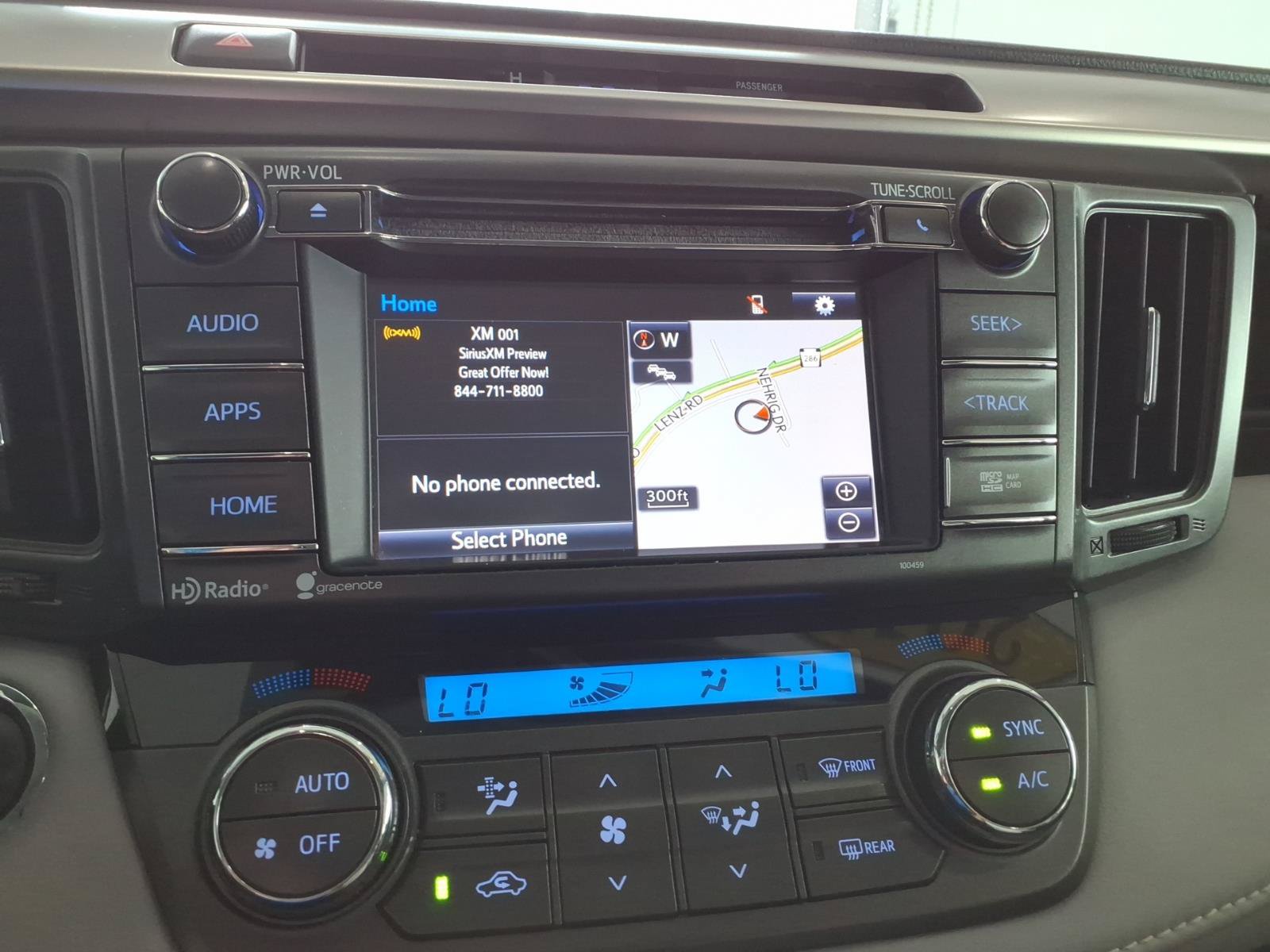 Used 2015 Toyota RAV4 Limited AWD/4WD image 28