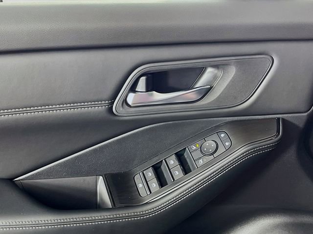 New 2026 Nissan Rogue Dark Armor image 18