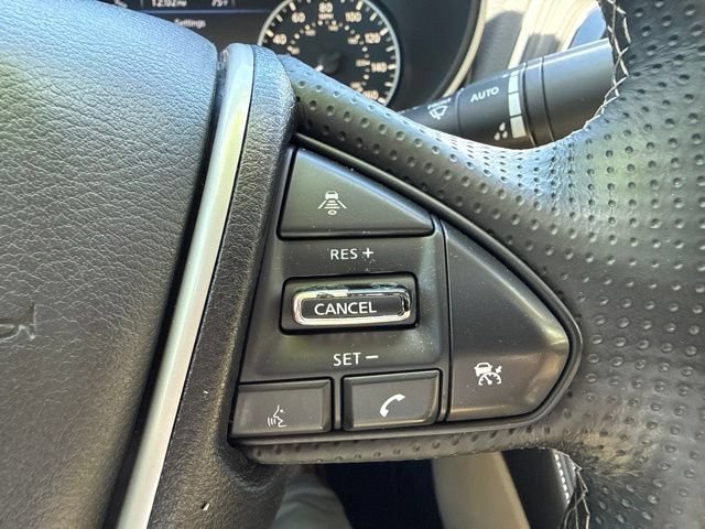 Used 2016 Nissan Maxima Platinum FWD image 17