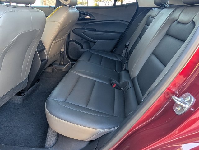 Certified 2024 Chevrolet Trax ACTIV w/ Sunroof Package FWD image 19