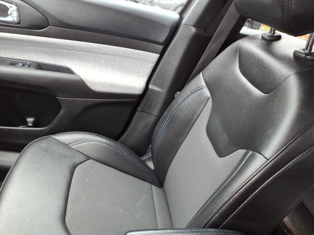 Used 2024 Jeep Compass Latitude image 22