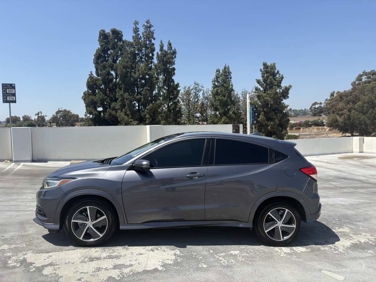 Used 2019 Honda HR-V Touring image 9