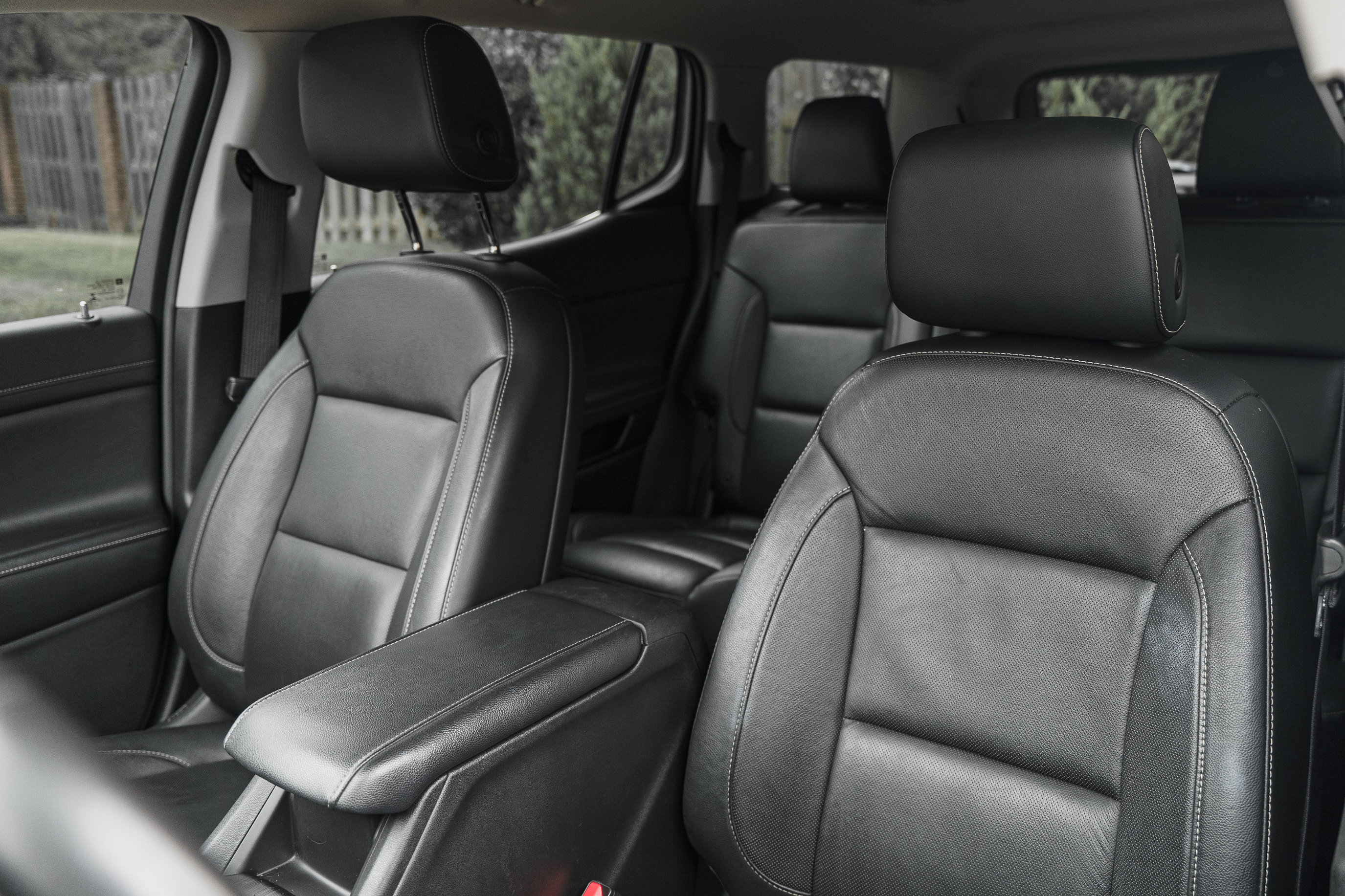 Used 2019 GMC Acadia SLT AWD/4WD image 18
