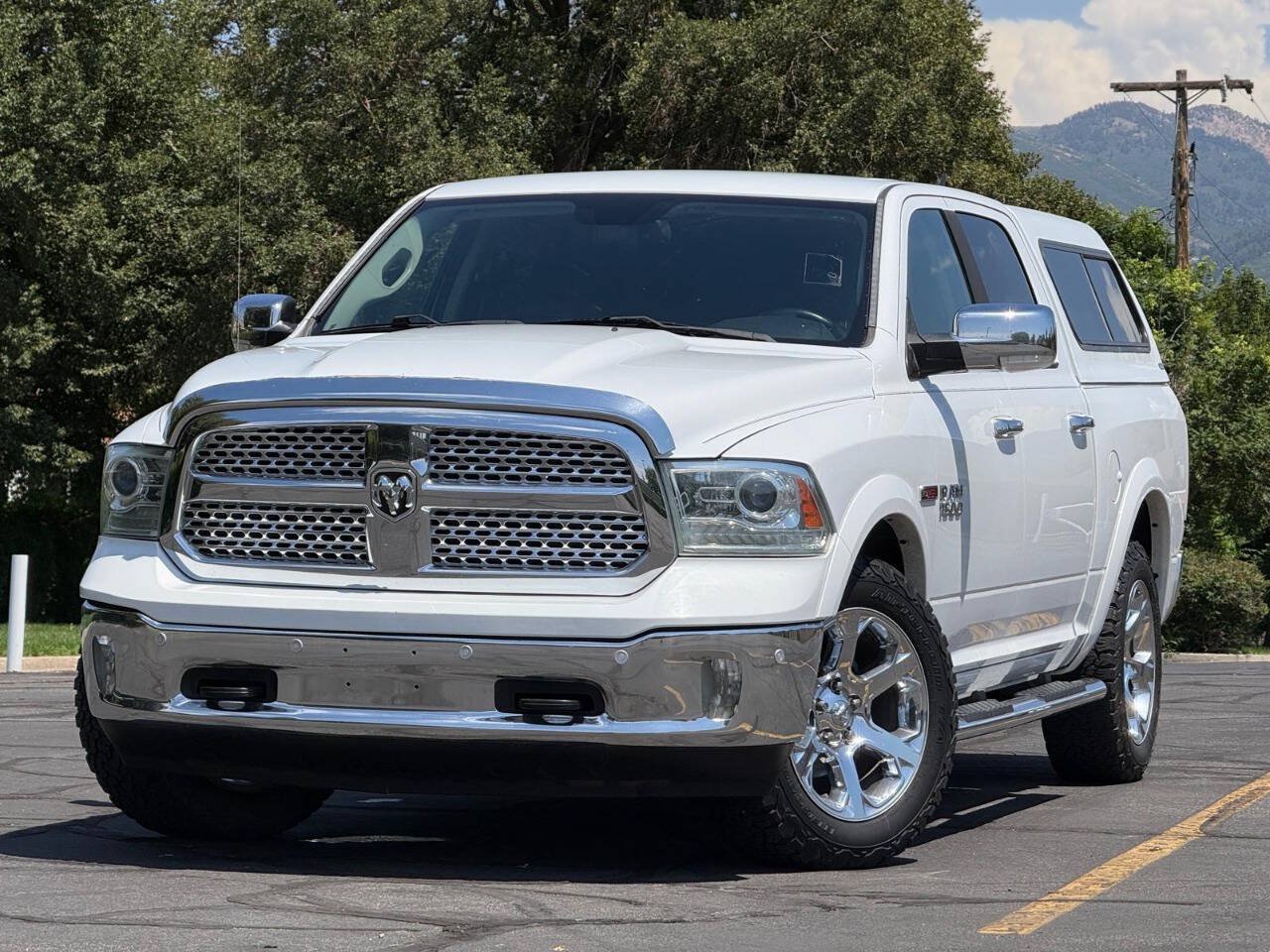 Used 2016 RAM 1500 Laramie w/ Convenience Group AWD/4WD image 1