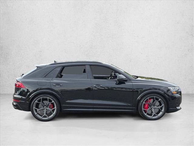 Certified 2025 Audi RS Q8 performance AWD/4WD image 4