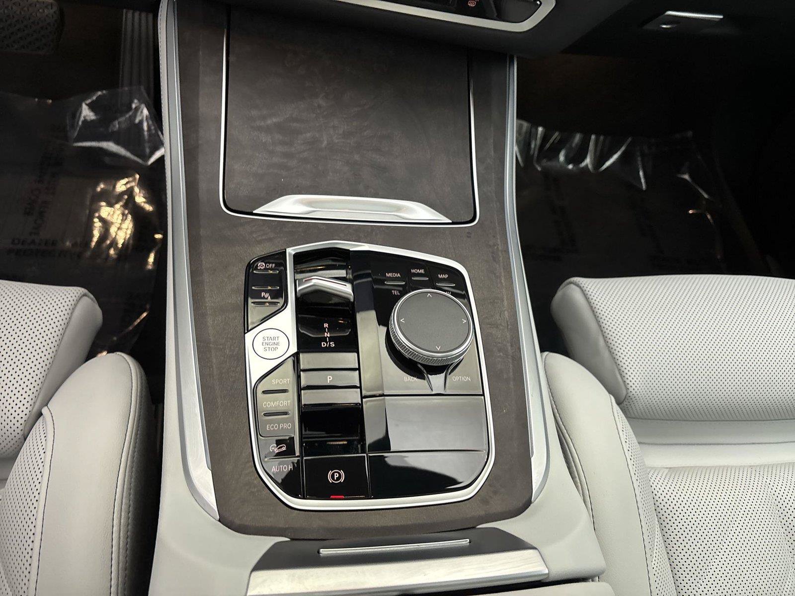 Used 2024 BMW X5 xDrive40i AWD/4WD image 23