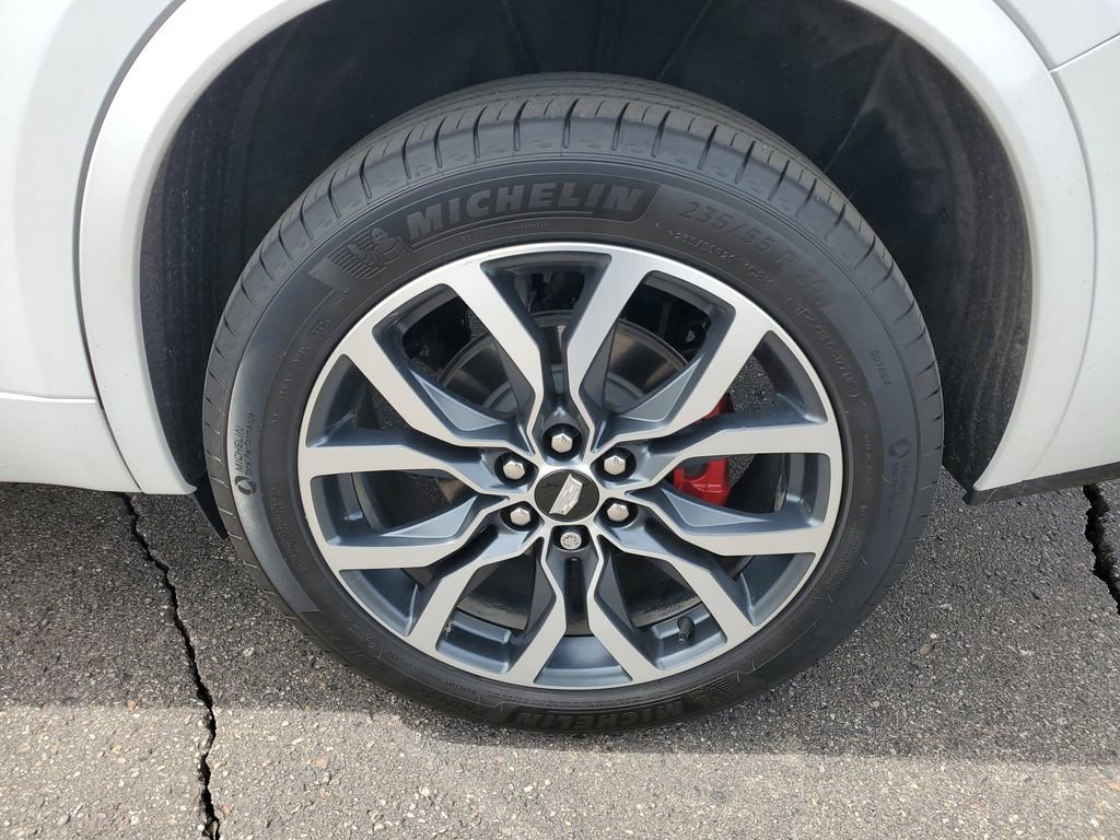 Used 2025 Cadillac XT6 Sport w/ LPO, Floor Liner Package AWD/4WD image 31